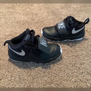 SALE! Nike boy shoes